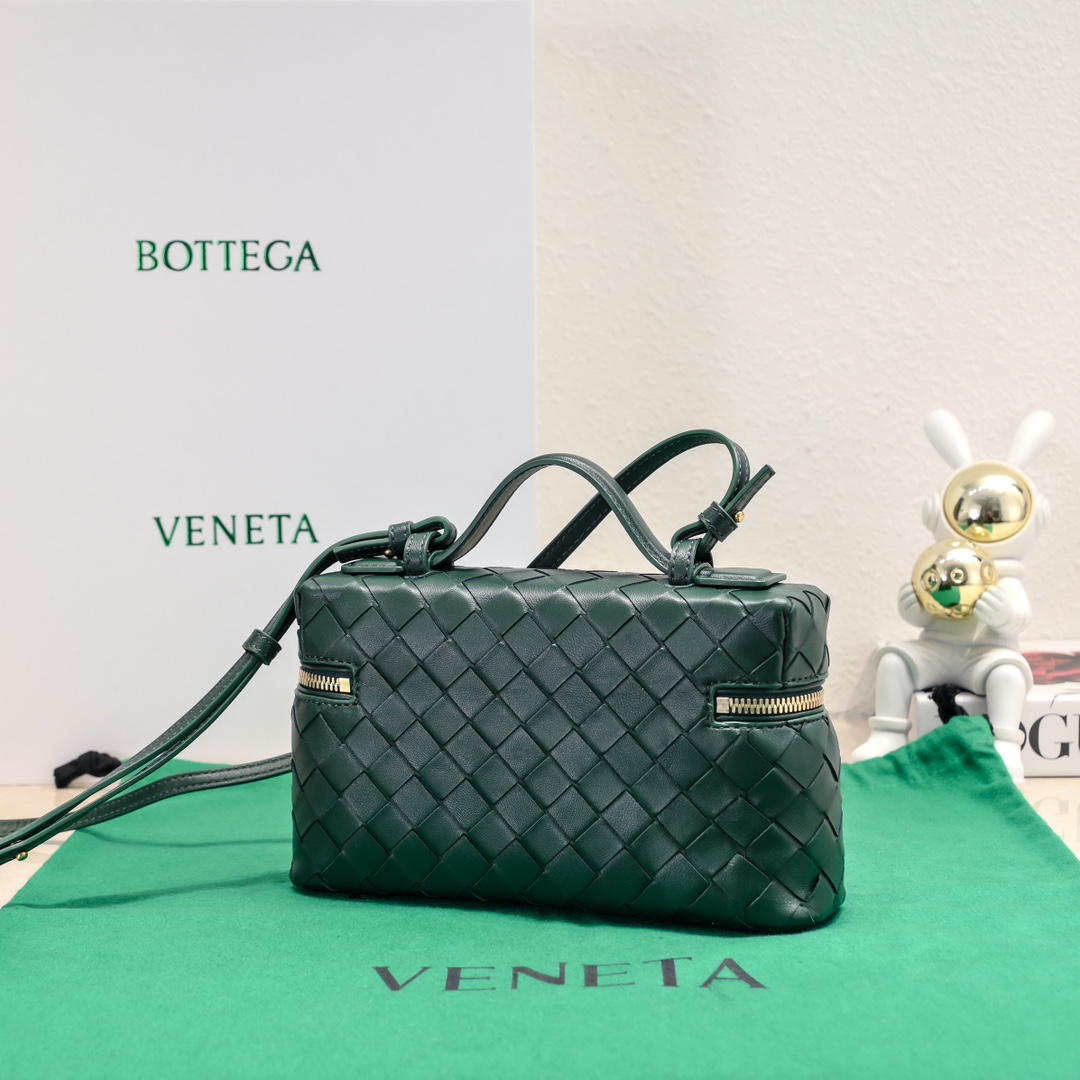 Bottega Veneta Cosmetic Bags